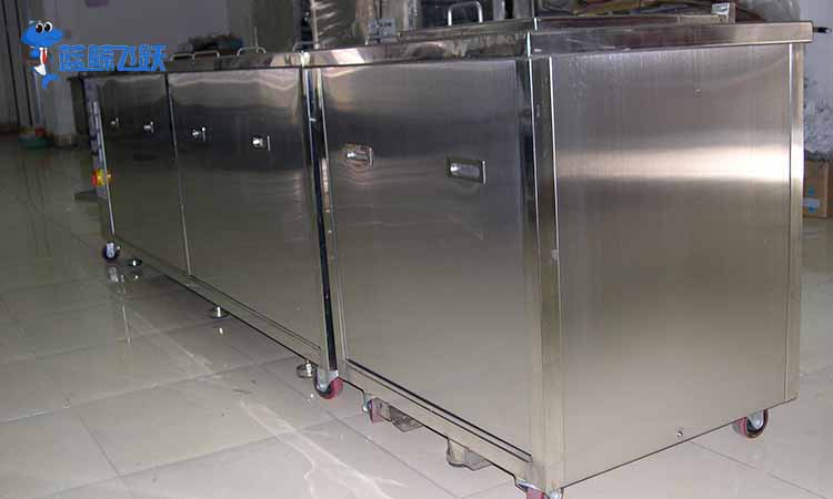 青青草网站下载一般多少钱，购买青青草网站下载需要注意哪些？