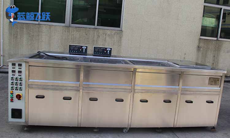 超声波清洗设备在SMT行业中的应用  超声波清洗设备在SMT行业中的应用