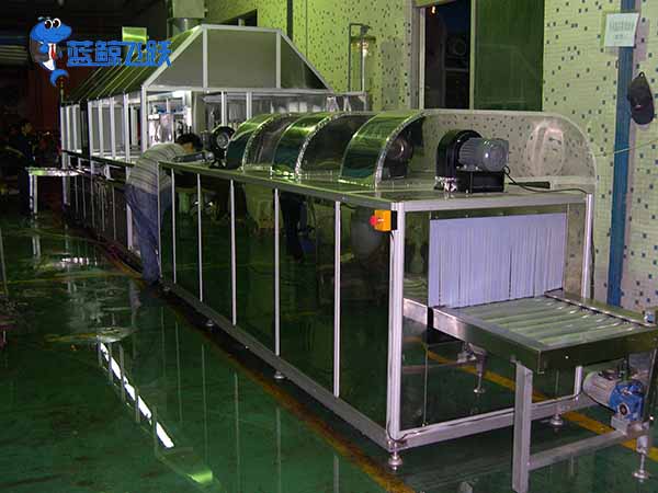 青青草网站下载