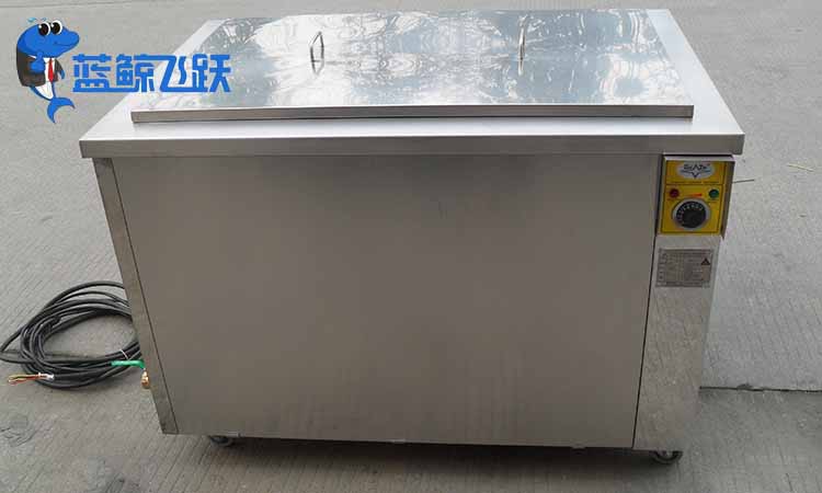 青青草网站下载可以清洗电池铝壳吗？