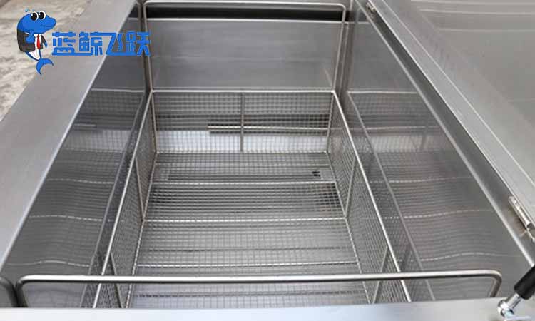 超声波清洗槽哪种材质好？