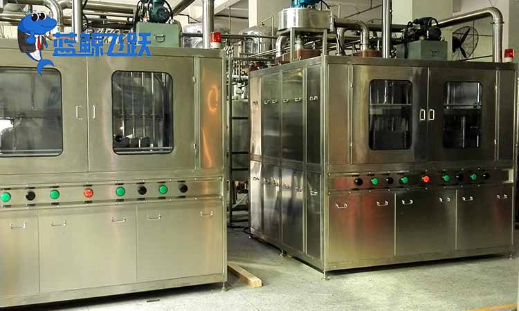 全自动碳氢真空青青草网站下载，怎样选择合适的？