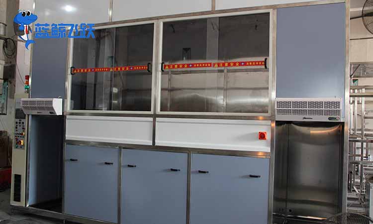 如何使用青青草网站下载清洗工业镜片？