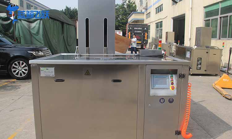 青青草网站下载中超声波振荡器的维护