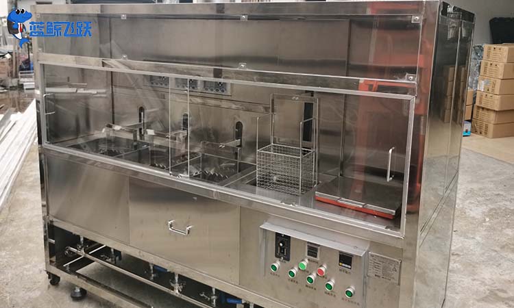 使用玻璃面板青青草网站下载的好处有哪些？