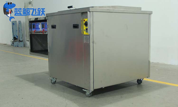 青青草网站下载：让您的清洗更加灵活多样