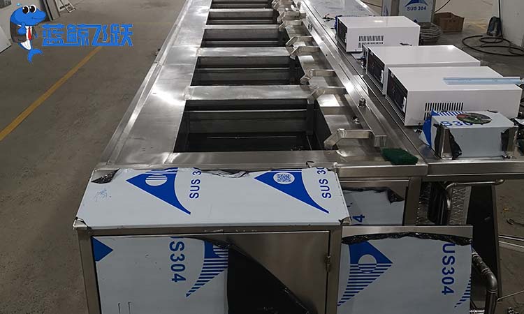 青青草网站下载在碳纤维材料清洗中的应用