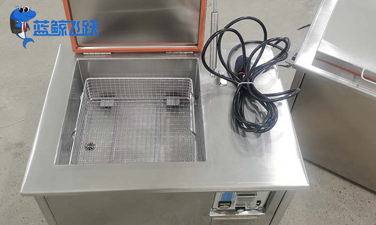 青青草网站下载的清洗效果和清洗剂的可降解性，如何评估？