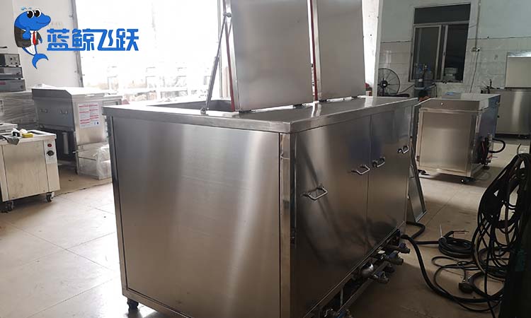 青青草网站下载在航天制造中的应用及清洁方法