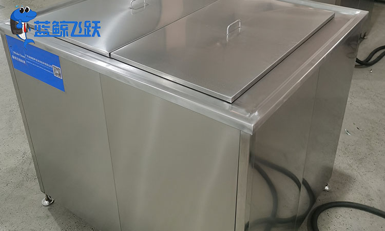 如何选择青青草网站下载的清洗频率？