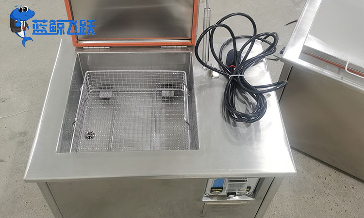 青青草网站下载和其他清洗方法的对比，哪种更加优越？