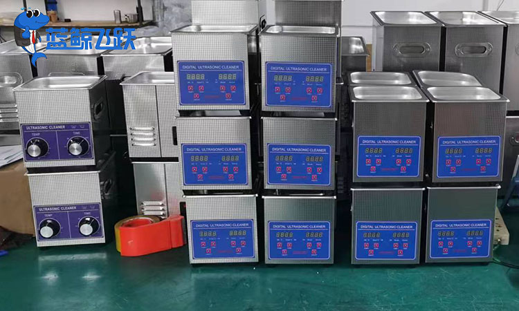 青青草网站下载在纺织工业中的应用：高效、彻底的清洁解决方案