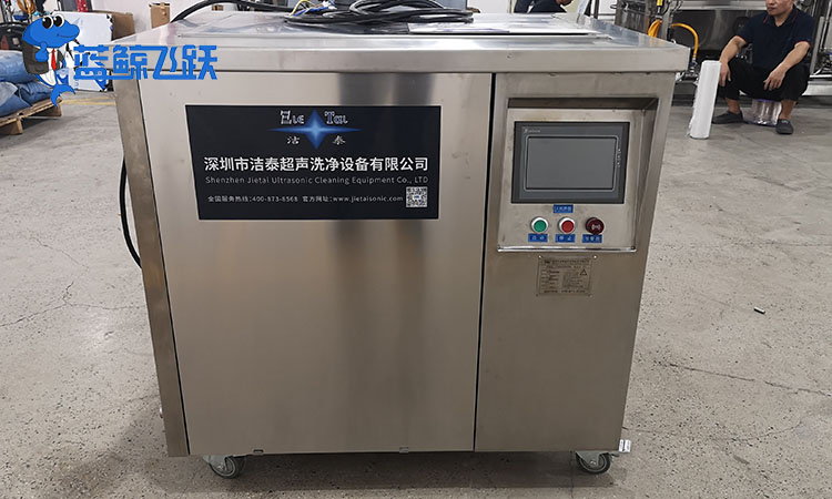 青青草网站下载在光学器件制造中的应用