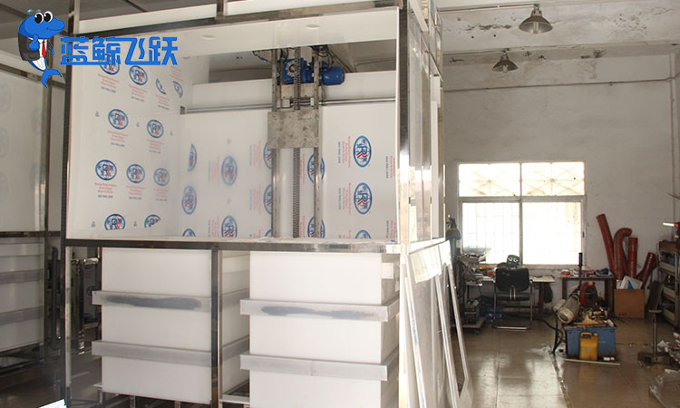 恢复光彩：金属眼镜框架清洗的细节步骤和注意事项