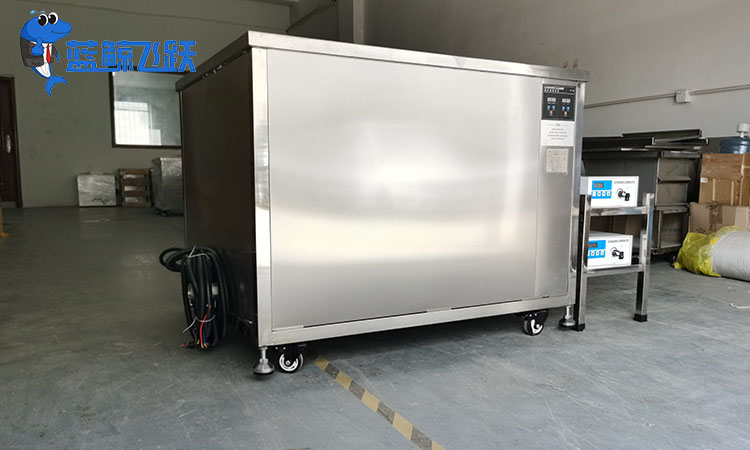 青青草网站下载：提升金属冷却器效率和性能的清洁利器