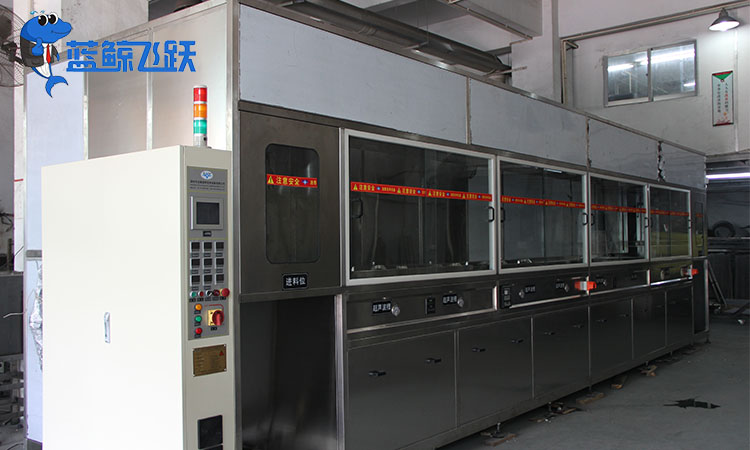 超声波清洗技术：提升金属太阳能板发电效率的关键步骤