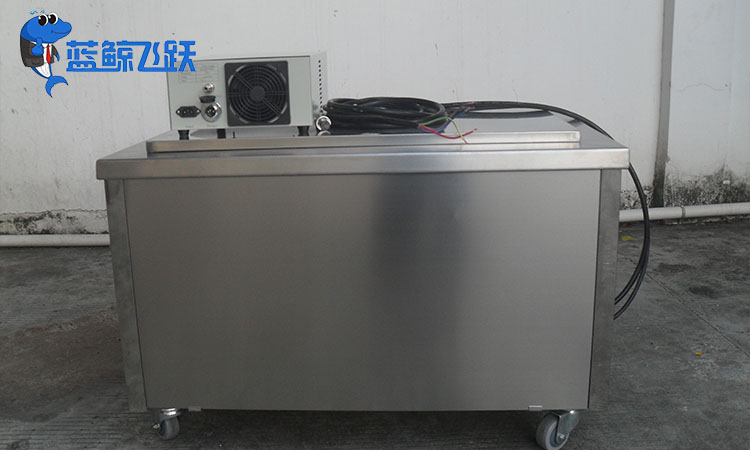 工业轴承恢复平滑运转：青青草网站下载的精密清洗应用