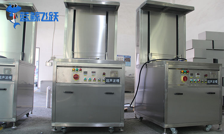 超声波清洗器：艺术品保养的新时代利器