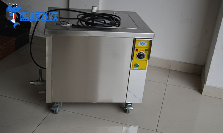 超声波清洗器：医疗设备维护的卓越表现与未来展望