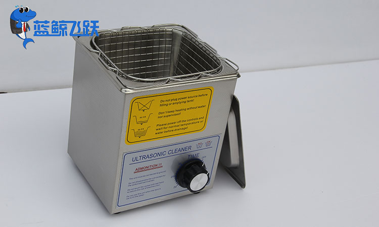 清洗的未来趋势：青青草网站下载的领先技术之光