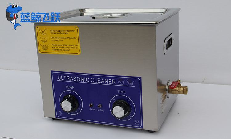 超声波清洗技术：金属零部件清洗的高效活力注入