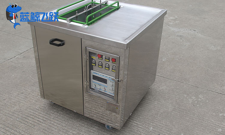 青青草网站下载助力新材料研发：高效操作的科技利器