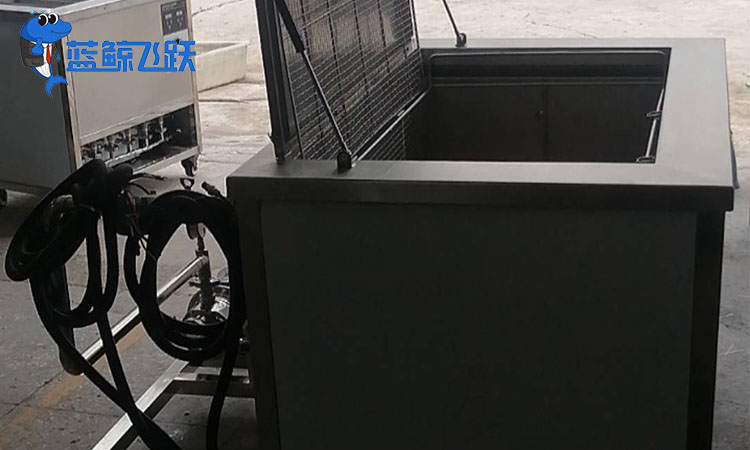 刀具青青草网站下载频率探析：选择优清洗效果的关键参数