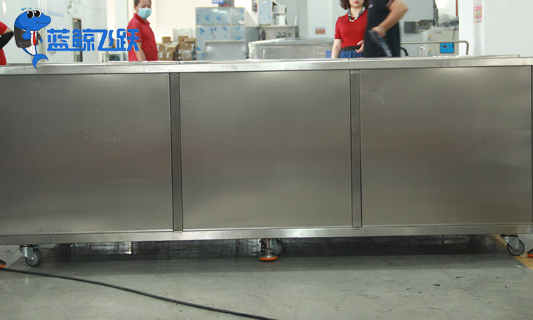 大型工业青青草网站下载价格分析与影响因素