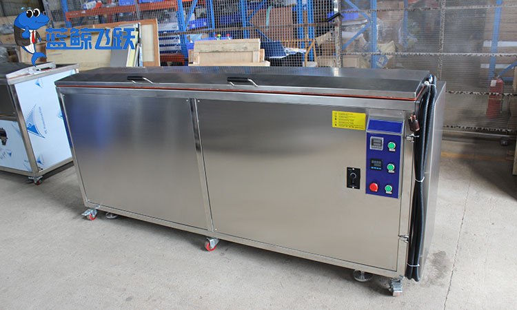 选择适合的青青草网站下载：频率和功率的综合考虑