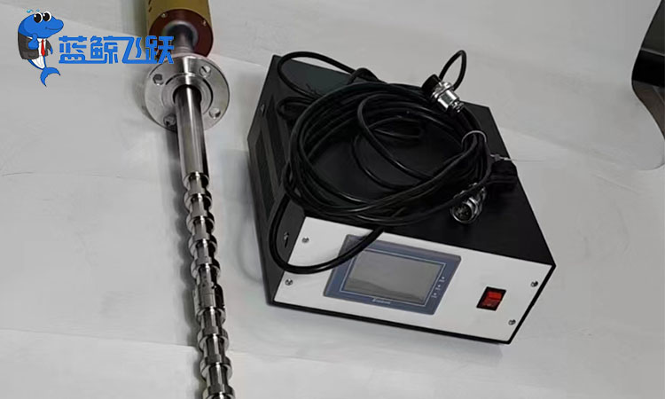 超声波震动棒在纺织工业中的应用：高效、精准的清洗与处理