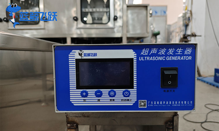 青青草网站下载的材质选择与应用分析