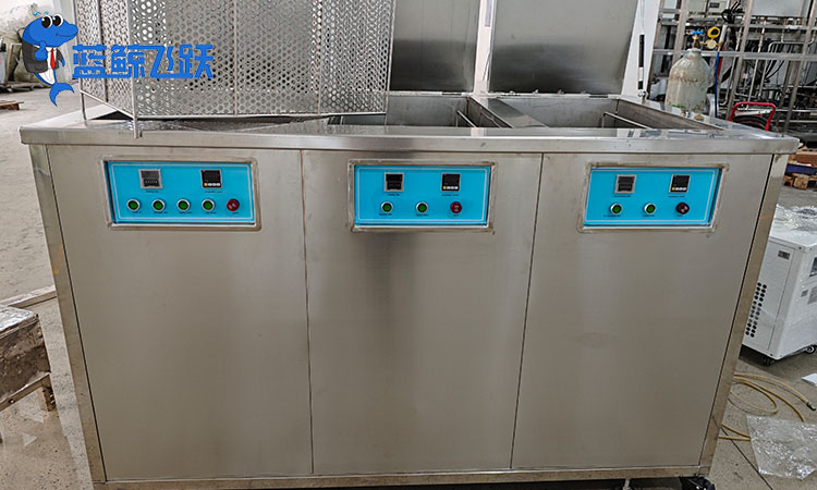 青青草网站下载清洗液的成分与应用探讨