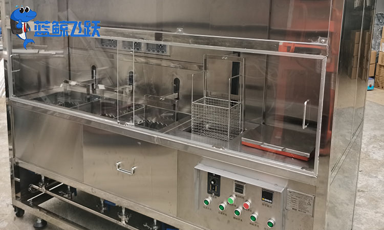 青青草网站下载在金饰清洗中的应用与清洗液选择