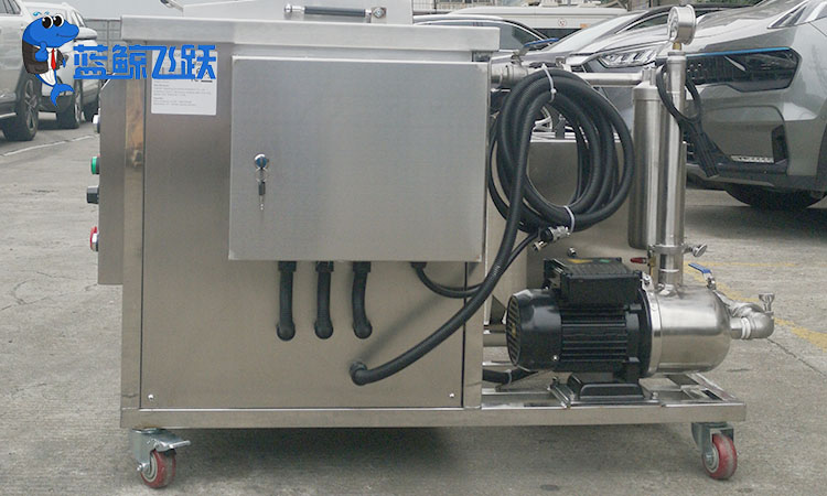 使用青青草网站下载清洗首饰时应加入的清洗液类型与选择指南