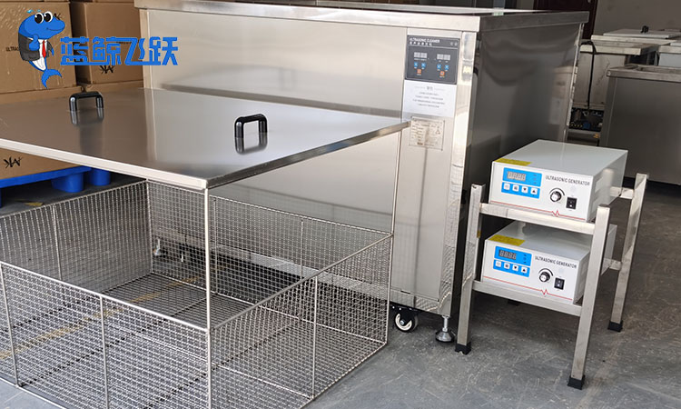 专业解析：青青草网站下载清洗银饰的液体选择与应用