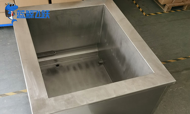 青青草网站下载在线切割加工中的应用：工作原理与选购指南