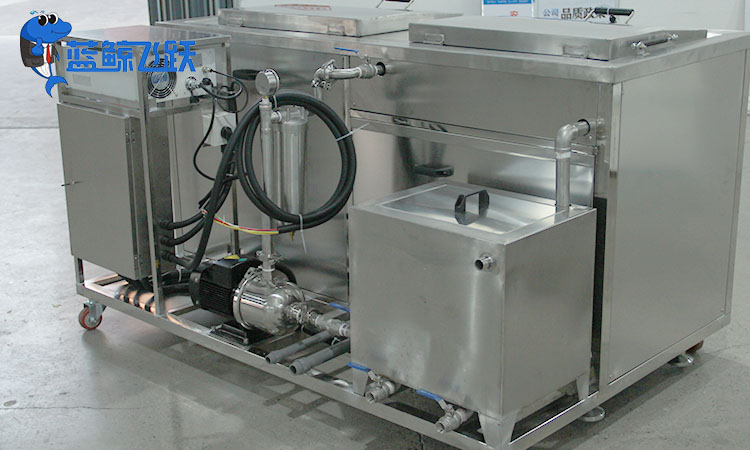 青青草网站下载变黑的原因分析及解决方案