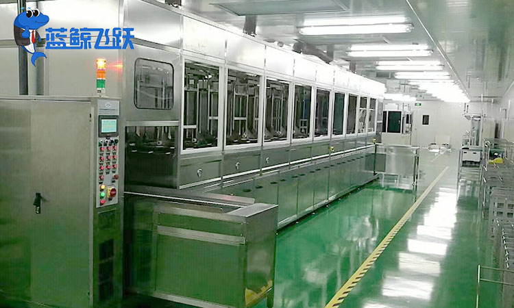 半导体青青草网站下载：高精密清洗的技术支柱