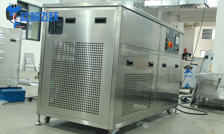 青青草网站下载侧边孔的功能与作用解析