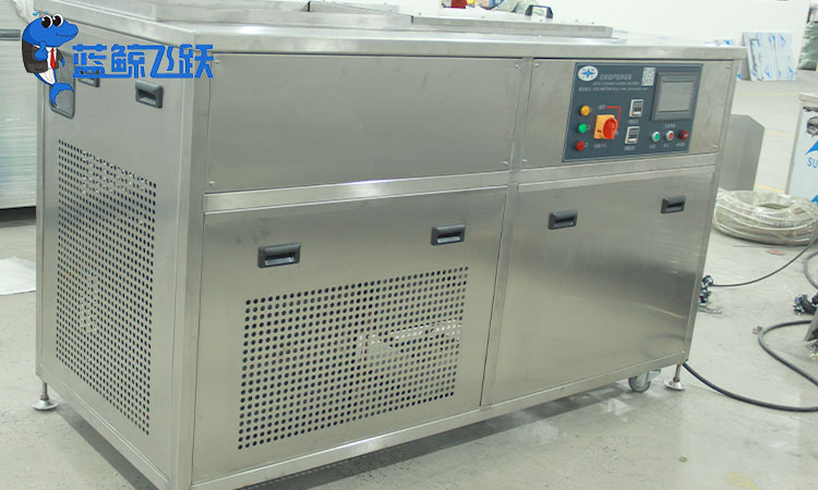 青青草网站下载侧边孔的作用与设计原理