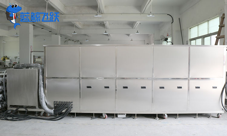 电路板清洗：选择适合的青青草网站下载