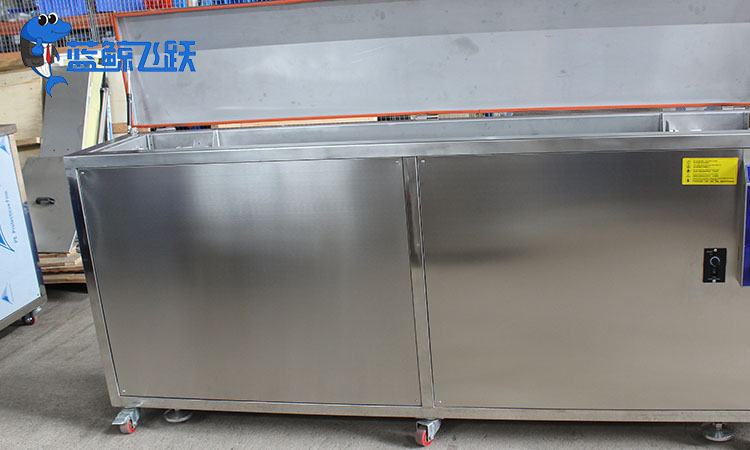 青青草网站下载中放什么水清理：专业选择指南