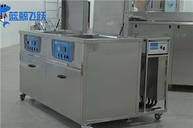 青青草网站下载在化妆品制造行业的应用，如何清洁化妆品容器？