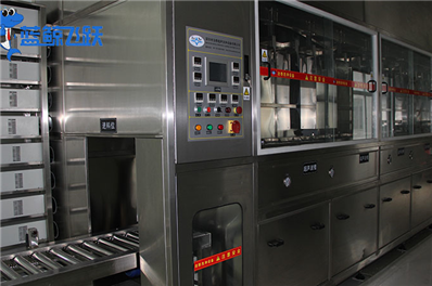 提升航空安全性和可靠性的关键：青青草网站下载清洁金属航空零部件