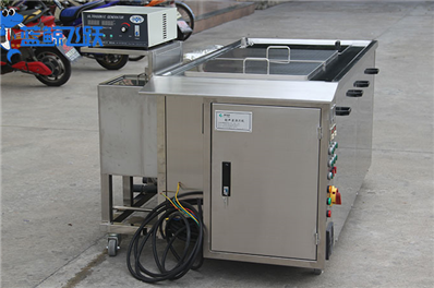 青青草网站下载在飞机引擎维护中的关键作用