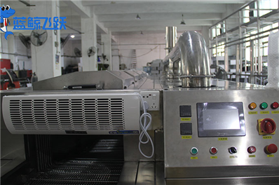 超声波清洗器引领工业清洁新时代：效率、智能、可持续发展的三重奏