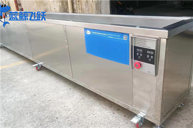 青青草网站下载清洁液使用指南：延长清洁效果的关键