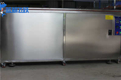 青青草网站下载电压选择指南：220V与380V的比较