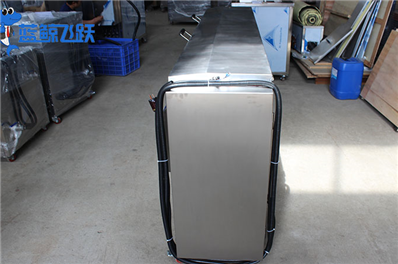 多臂青青草网站下载：技术特点与成本分析