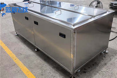 青青草网站下载清洗戒指的最佳方案与注意事项